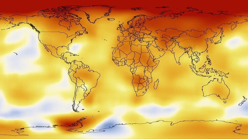 A global map of surface temperature anomalies averaged over 2005 to 2009, with the Arctic and the northern continents in deep red and parts of the Southern Ocean in pale blue.