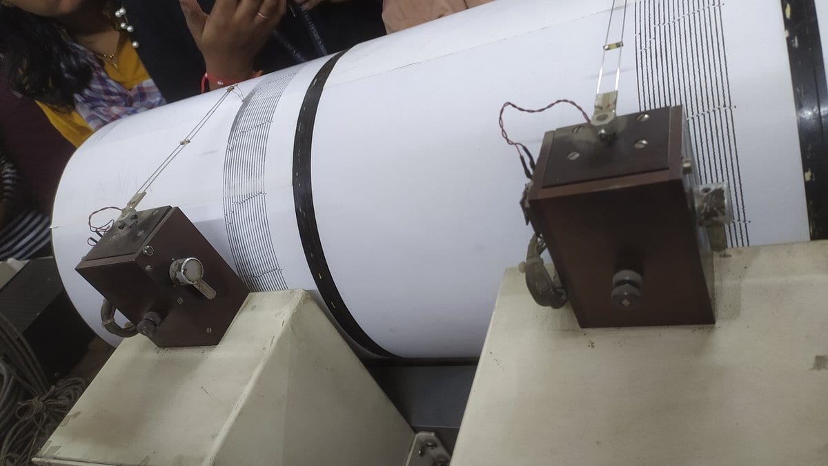 A seismograph instrument that records ground motion from earthquakes